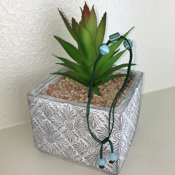 Handmade Chinese Knotting Bracelet W/ Glass Beads - Picture 5 of 8